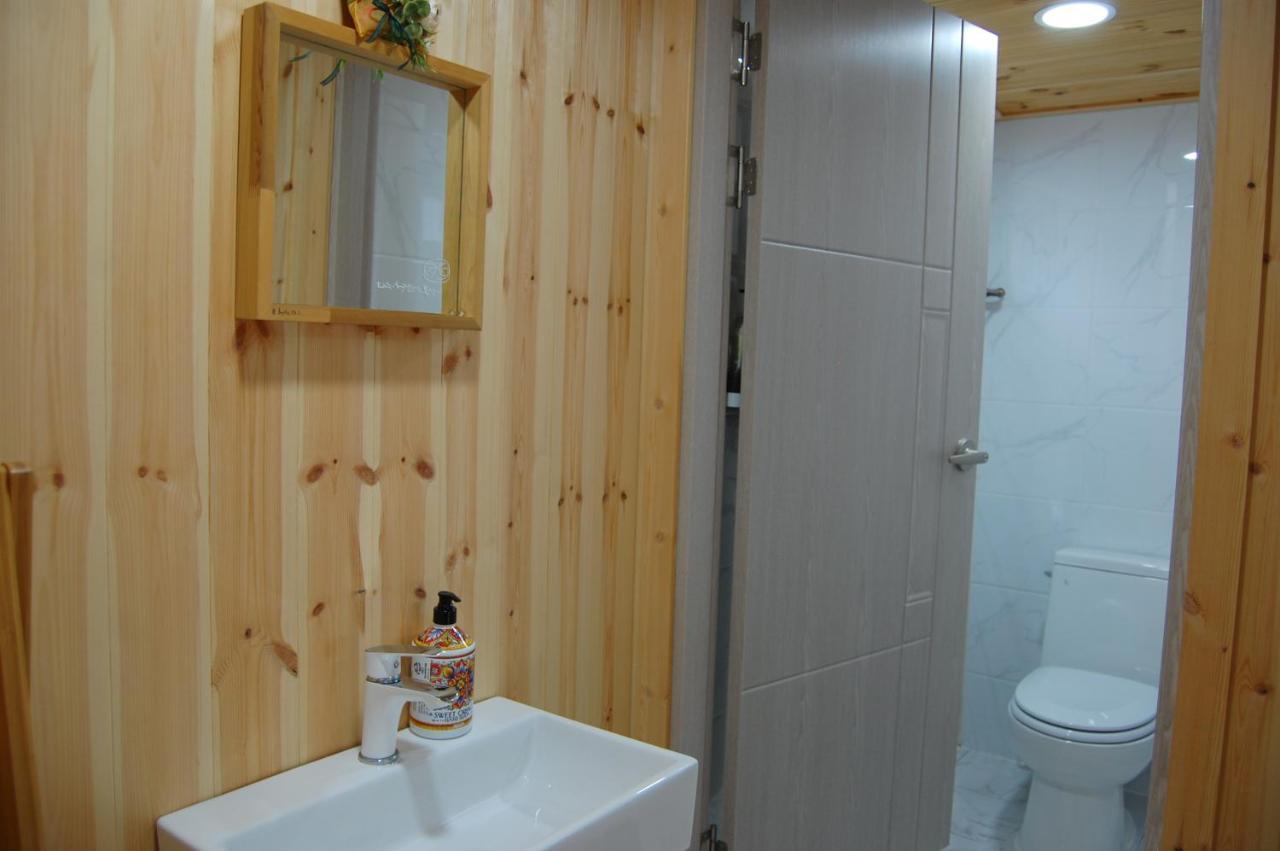Wolyeongchae Hotel Andong Buitenkant foto