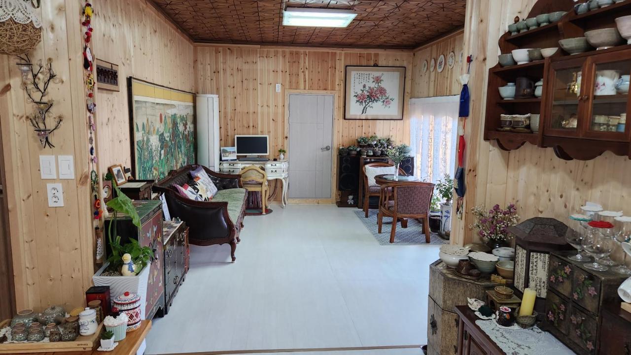 Wolyeongchae Hotel Andong Buitenkant foto